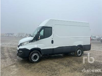 Camion fourgon IVECO Daily 35s14