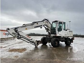 Pelle sur pneus LIEBHERR A 904 C