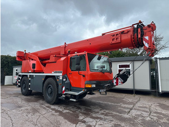 Grue tout-terrain LIEBHERR LTM 1040-2.1