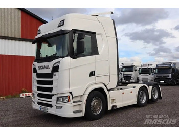 Tracteur routier SCANIA S 580