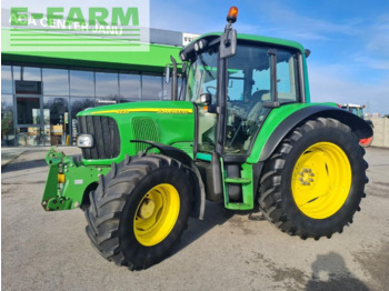 Tracteur agricole JOHN DEERE 6220