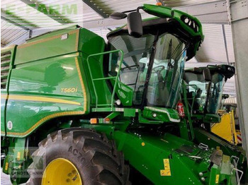 Moissonneuse-batteuse JOHN DEERE T560