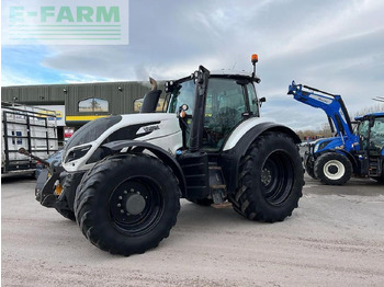 Tracteur agricole VALTRA T234