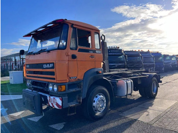 Camion ampliroll DAF