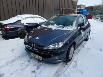 Voiture PEUGEOT