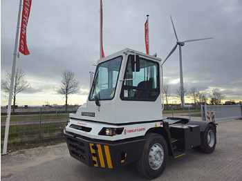 Tracteur portuaire TERBERG - YT220: photos 2