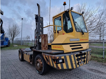 Tracteur portuaire TERBERG