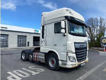 Tracteur routier DAF XF 530