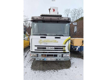 Camion avec nacelle IVECO