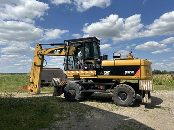 Pelle sur pneus CATERPILLAR M322D