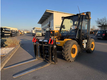 Chariot télescopique JCB