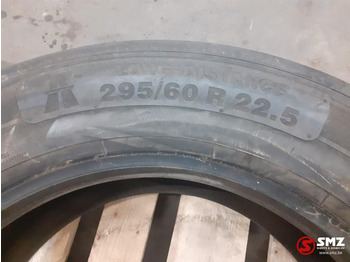 Pneu pour Camion Continental Occ vrachtwagenband Continental 295/60R22.5: photos 4