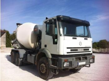 Camion malaxeur IVECO 310: photos 1