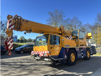 Grue tout-terrain LIEBHERR LTM 1040-2.1