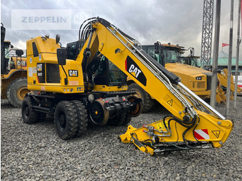 Pelle CATERPILLAR M323F