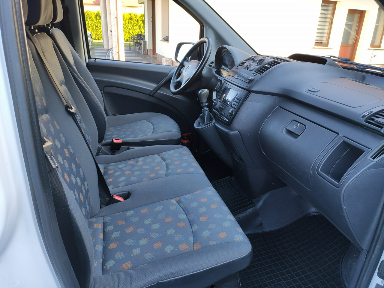 Fourgonnette Mercedes Vito: photos 19