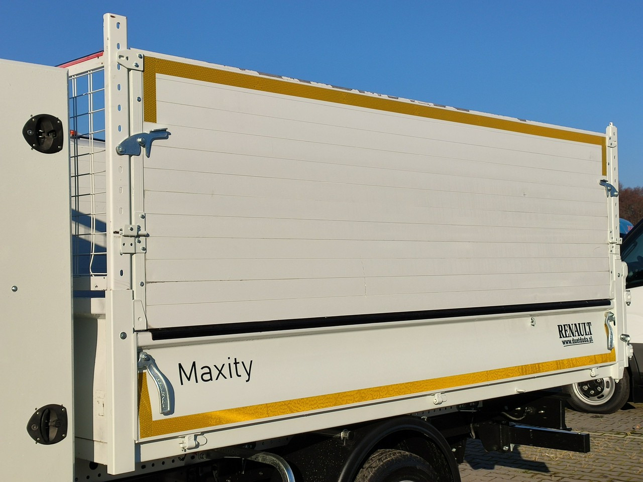 Utilitaire benne Renault Maxity: photos 11