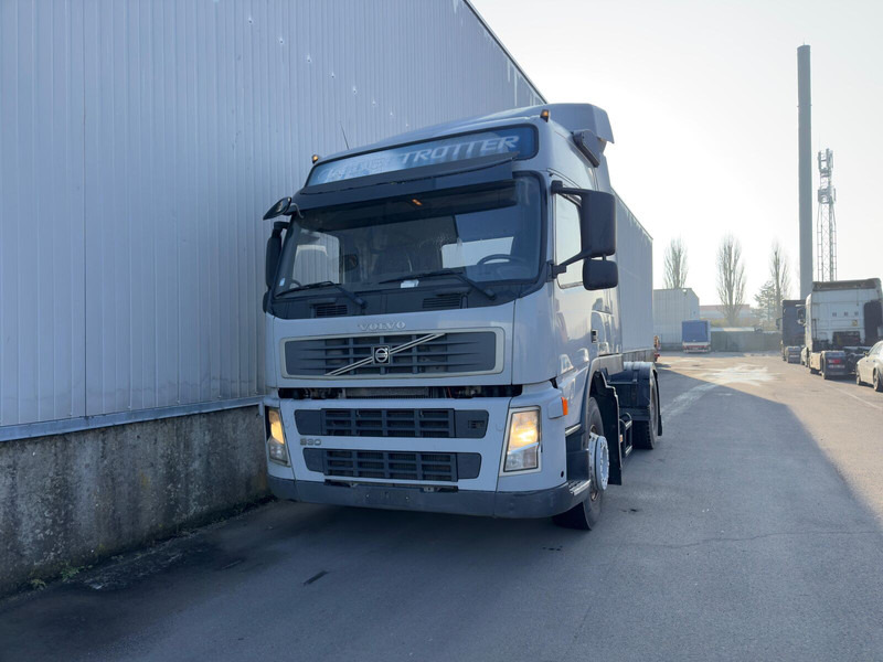 Tracteur routier Volvo fm 330: photos 13