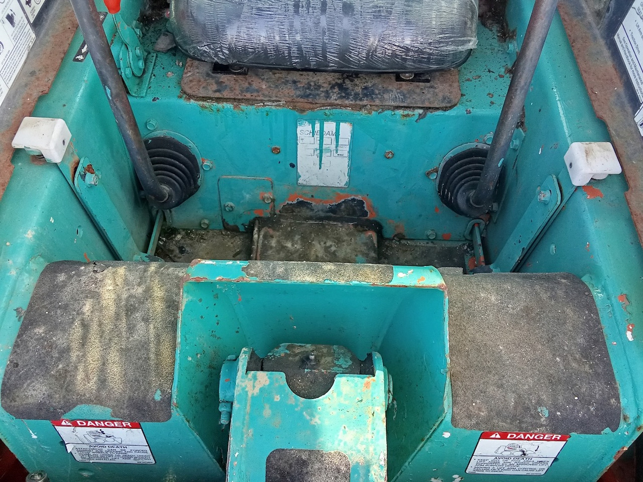 Mini chargeuse BOBCAT 753: photos 7