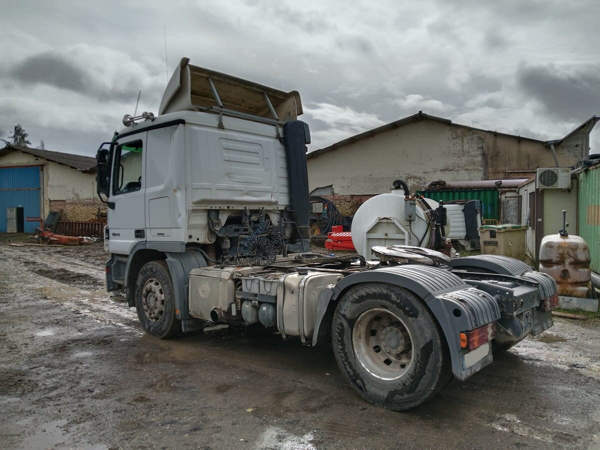 Tracteur routier Mercedes-Benz Actros 1844 4x2: photos 10