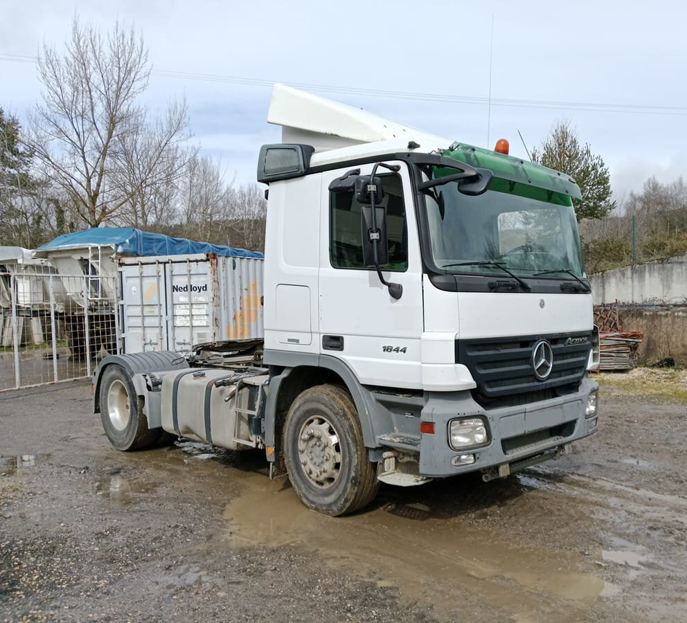 Tracteur routier Mercedes-Benz Actros 1844 4x2: photos 13