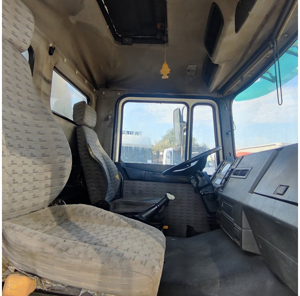 Camion citerne MAN 322: photos 11