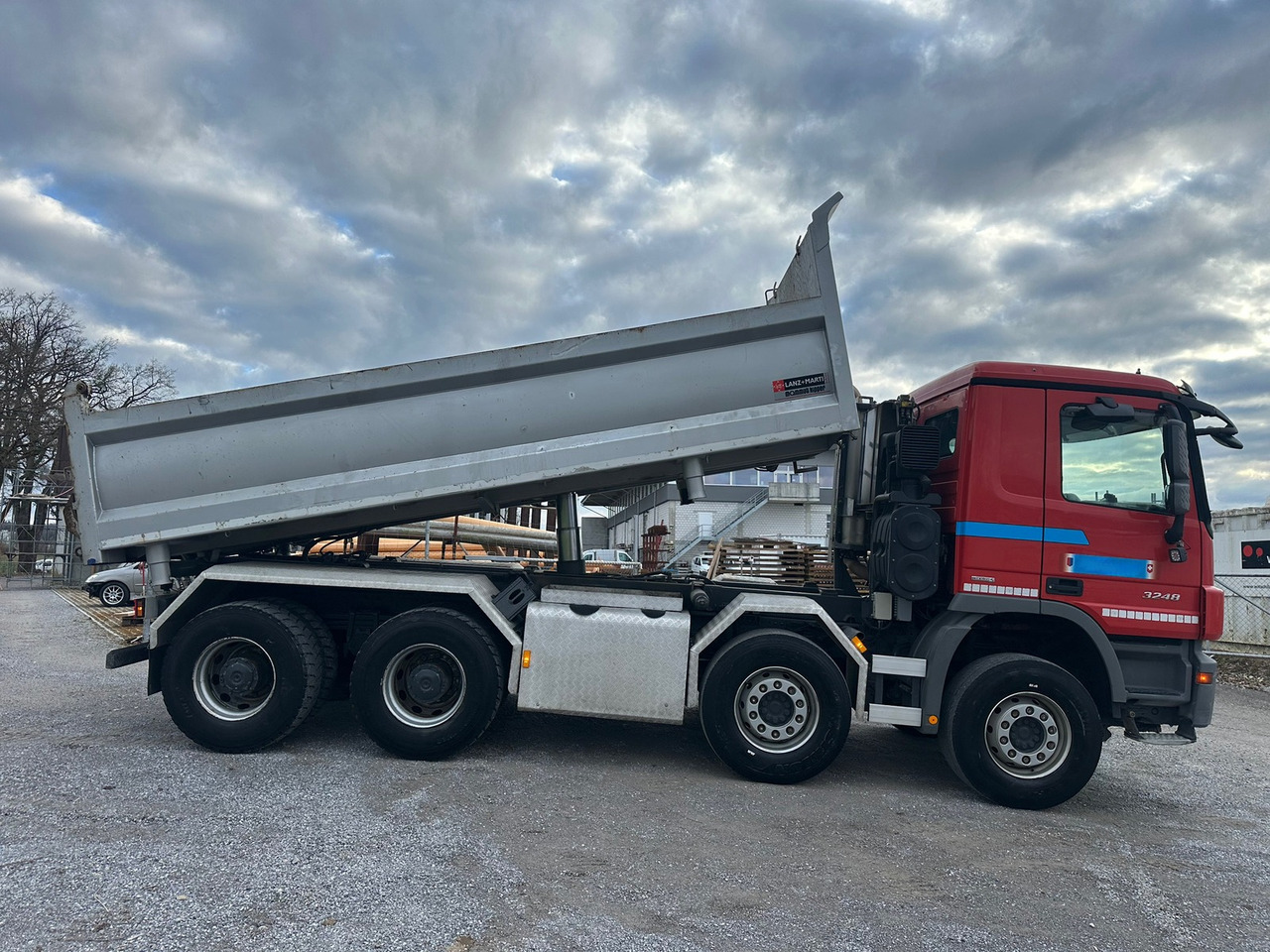 Camion benne MERCEDES-BENZ Actros 3248 8x4 Kipper: photos 7