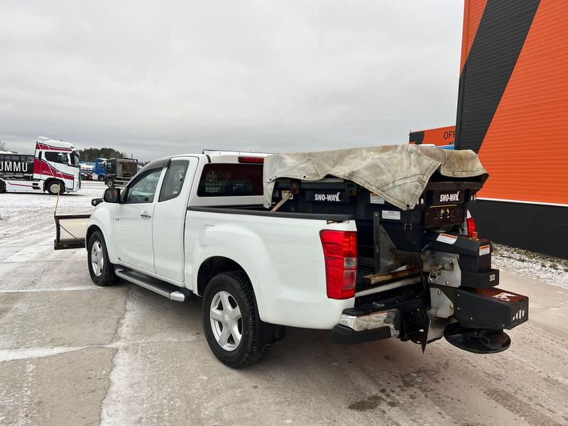 Voiture Isuzu D-max 4x4 SNOW PLOW & SPREADER: photos 9