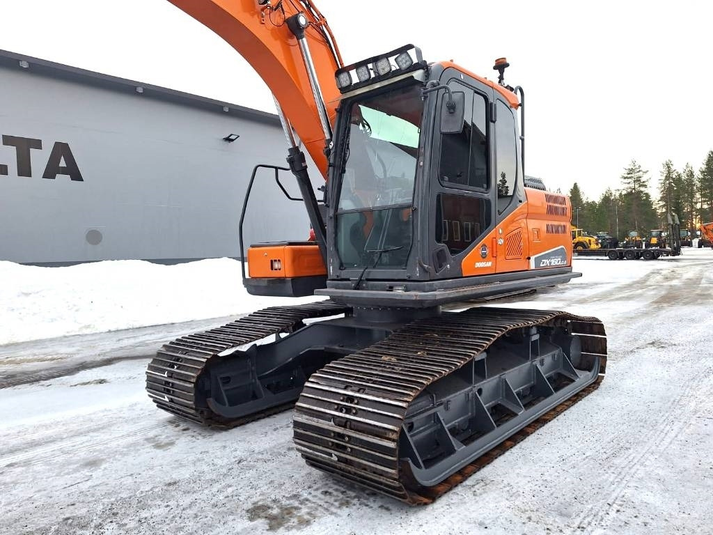 Pelle sur chenille Doosan DX160LCH-5 METSÄALUSTA PYÖRITTÄJÄLLÄ: photos 11