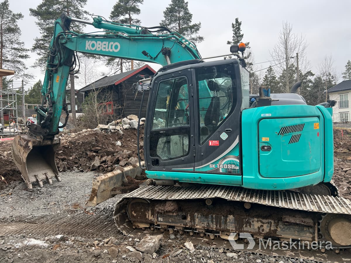 Pelle sur chenille Grävmaskin Kobelco SK140SRLC-5 med tiltrotator & redskap: photos 8