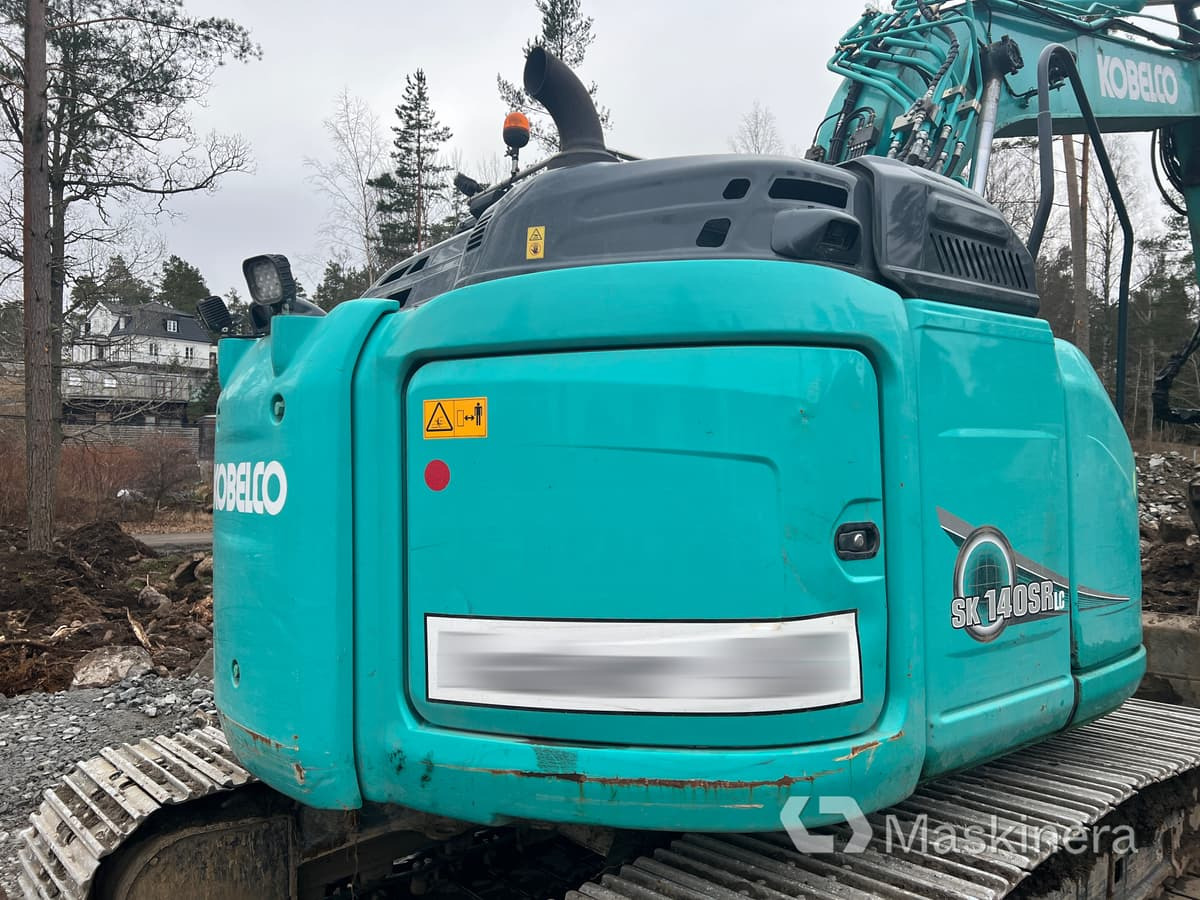 Pelle sur chenille Grävmaskin Kobelco SK140SRLC-5 med tiltrotator & redskap: photos 13