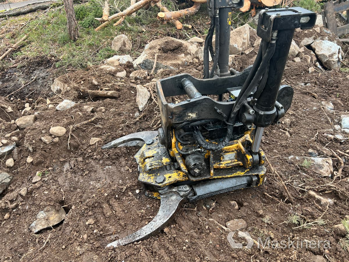 Pelle sur chenille Grävmaskin Kobelco SK140SRLC-5 med tiltrotator & redskap: photos 15