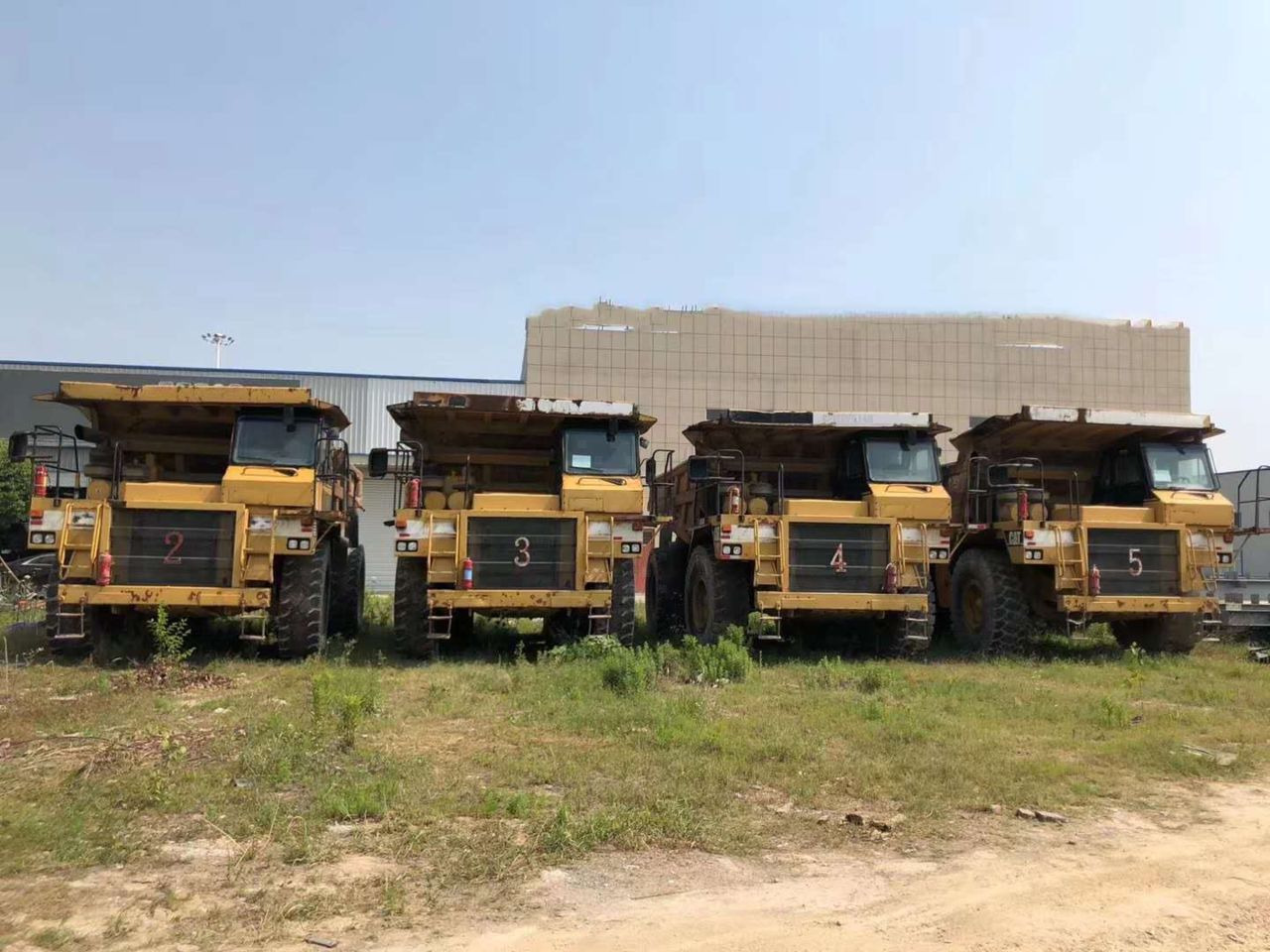 Tombereau rigide Caterpillar 773D: photos 1