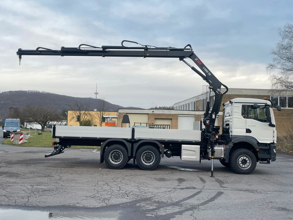 Camion plateau, Camion grue neuf MAN TGS 33.440 6x4  Kran HIAB 138-3: photos 14