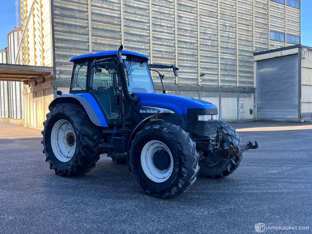 Machine agricole New Holland TM155, traktori etunostolaitteeella, 2004, INTEXW, Salo: photos 6