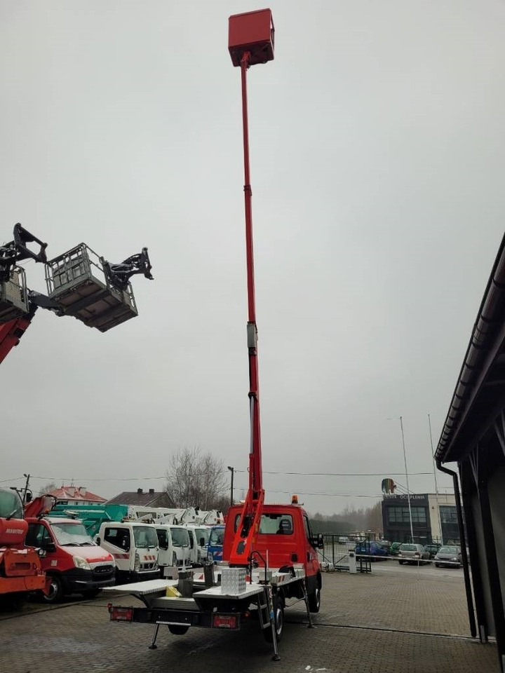 Camion avec nacelle GSR E169TR - Iveco Daily 35S12- bucket truck: photos 9