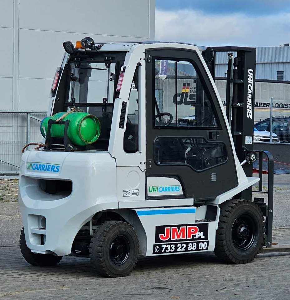 Chariot élévateur à gaz UniCarriers U1D2A25LQ DX25: photos 9