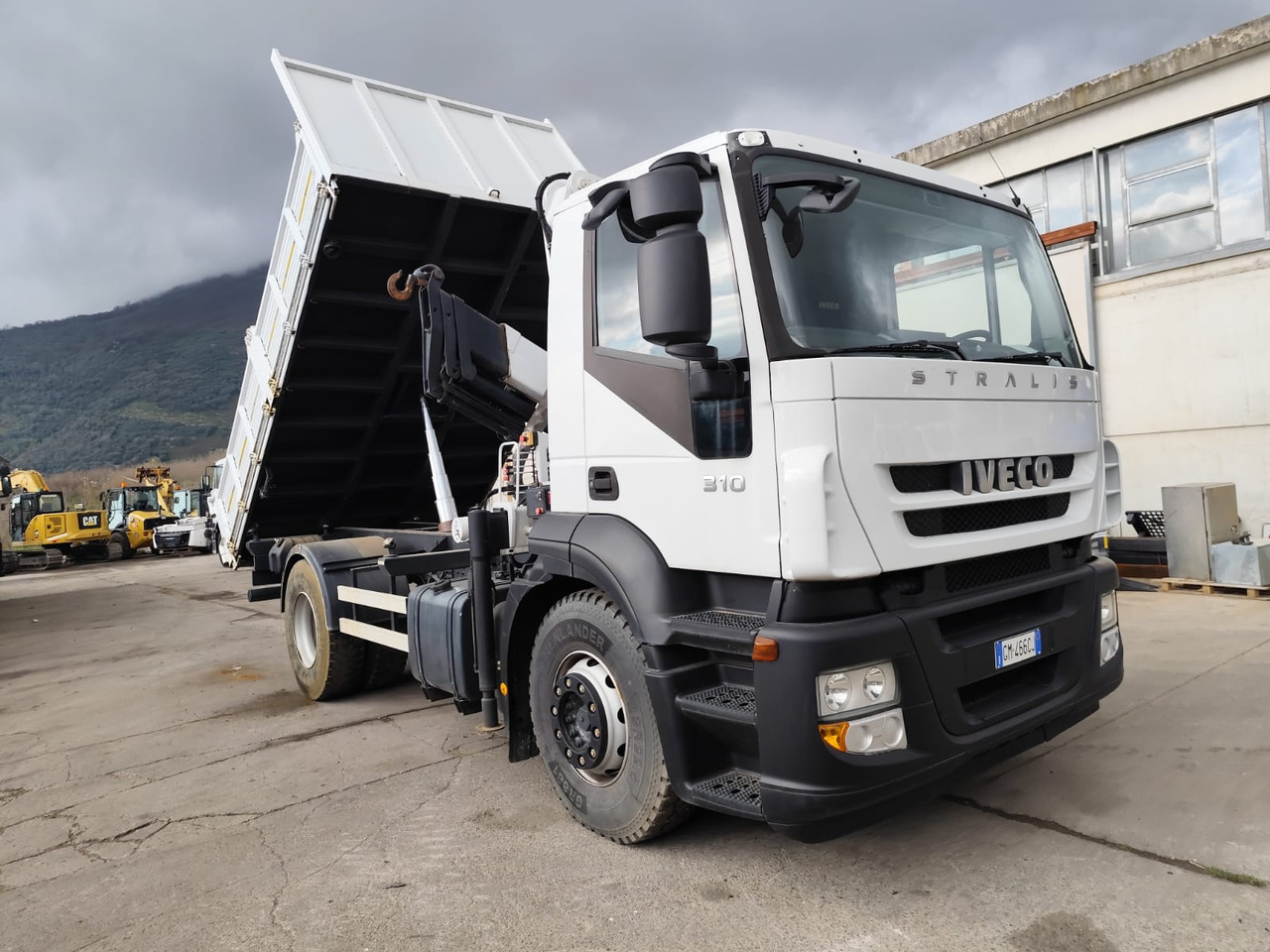 Camion grue IVECO STRALIS AD 190S31P: photos 12