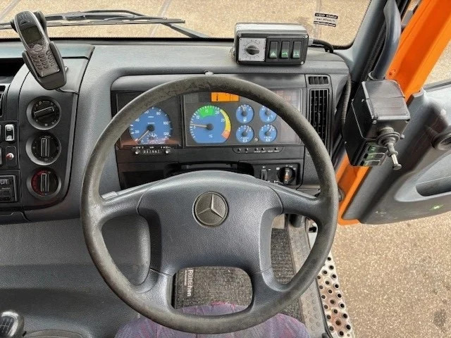 Balayeuse de voirie Mercedes-Benz Atego 1828 K RHD (ORIGINAL DUTCH TRUCK) WITH GOOD WORKING SCHORLING SWEEPERBODY (MANUAL GEARBOX / FULL STEEL SUSPENSION / REDUCT: photos 20