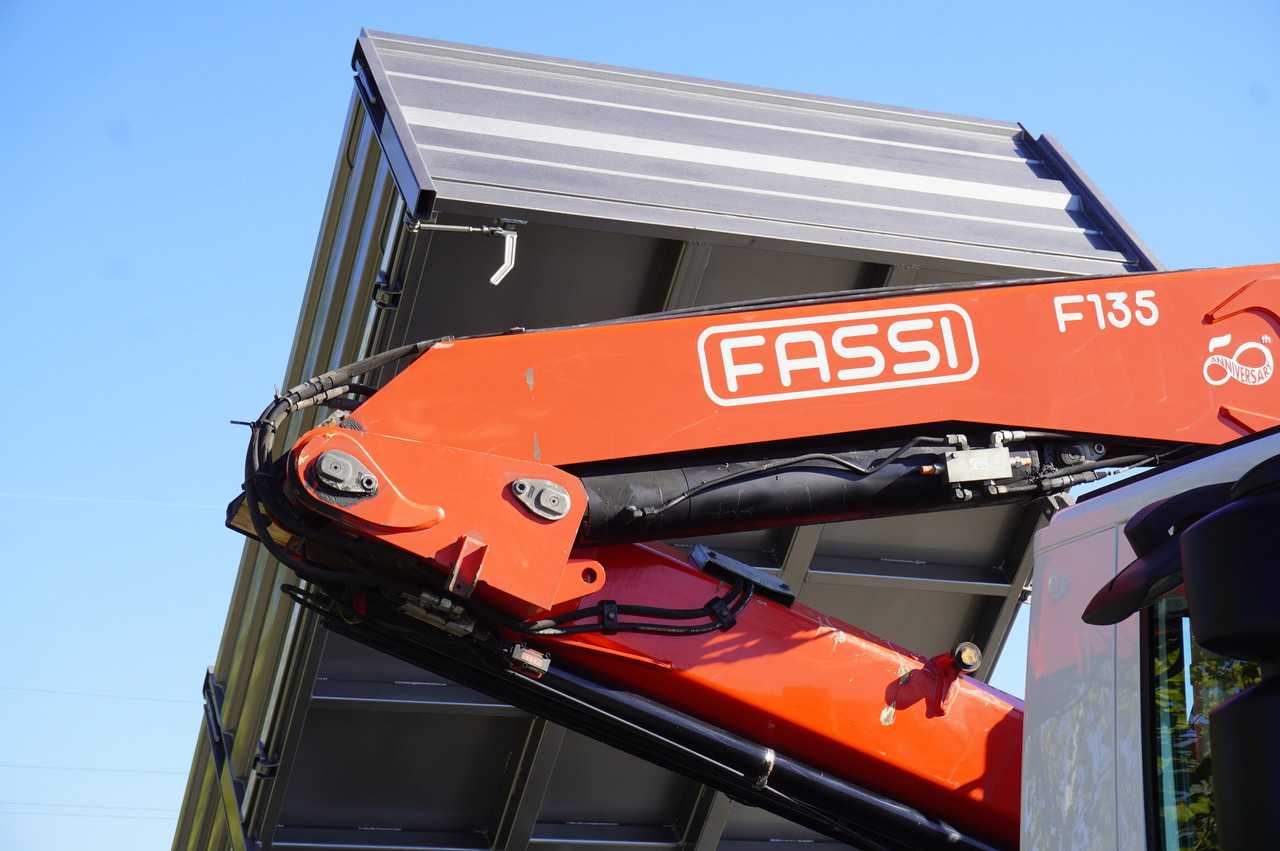 IVECO Stralis 310 E6 / NEW 3-sided tipper / Fassi F135 crane with remote control en crédit-bail IVECO Stralis 310 E6 / NEW 3-sided tipper / Fassi F135 crane with remote control: photos 37