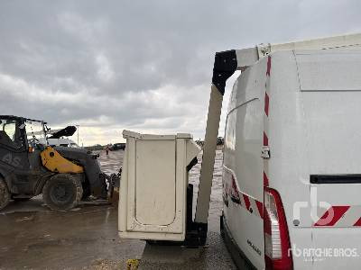 Camion avec nacelle RENAULT MASTER Klubb K32 on Camion Nacelle: photos 24