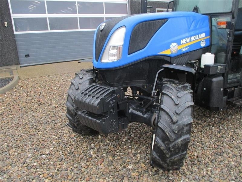 Tracteur agricole New Holland T4.80 F SuperSteear med aircondition og koblingsfr: photos 16