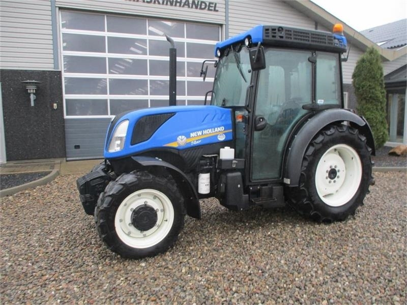 Tracteur agricole New Holland T4.80 F SuperSteear med aircondition og koblingsfr: photos 12