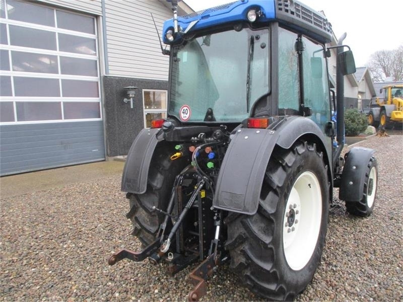 Tracteur agricole New Holland T4.80 F SuperSteear med aircondition og koblingsfr: photos 6