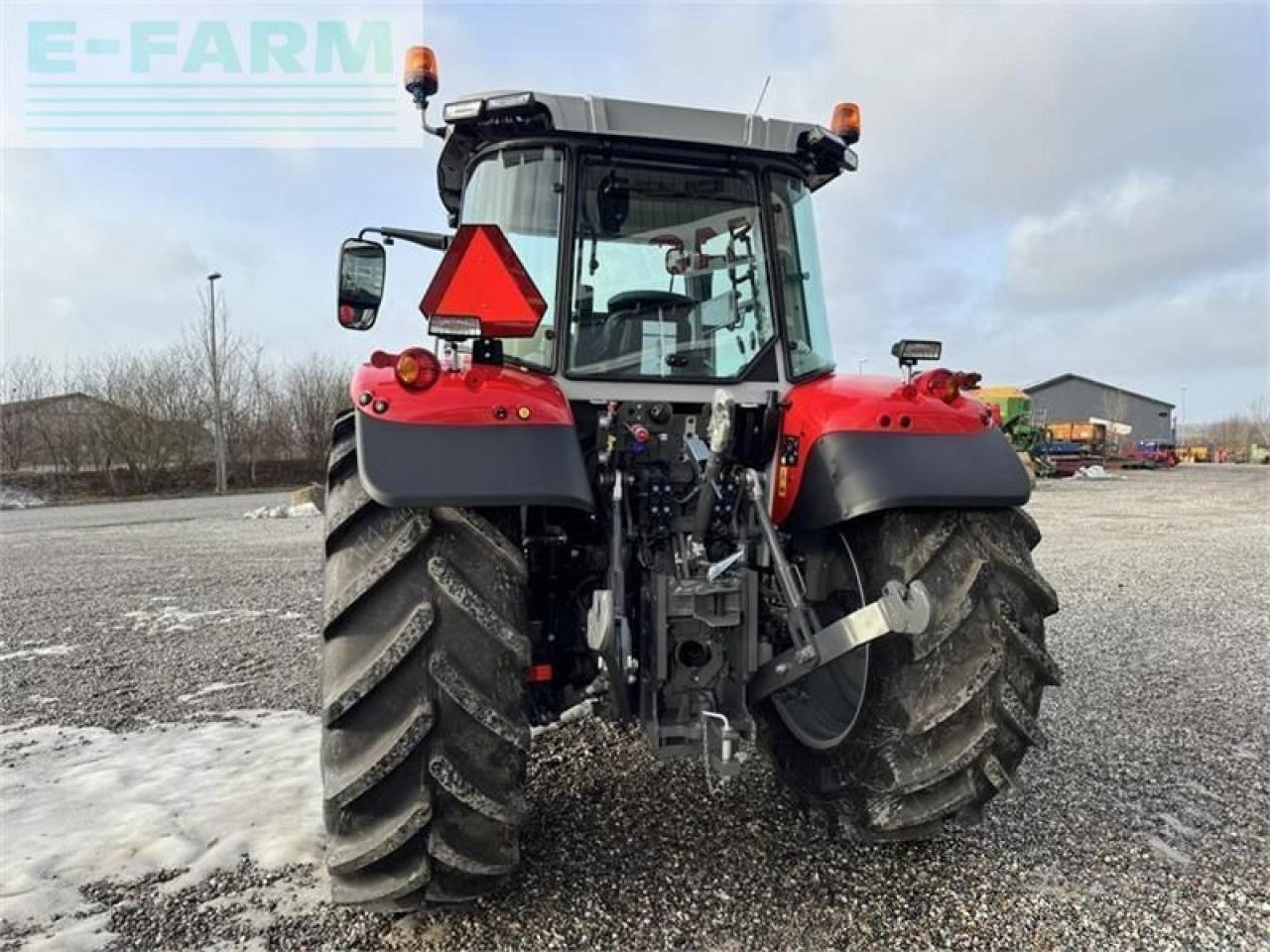 Tracteur agricole Massey Ferguson 5s-145 dyna 6 efficient Efficient: photos 6