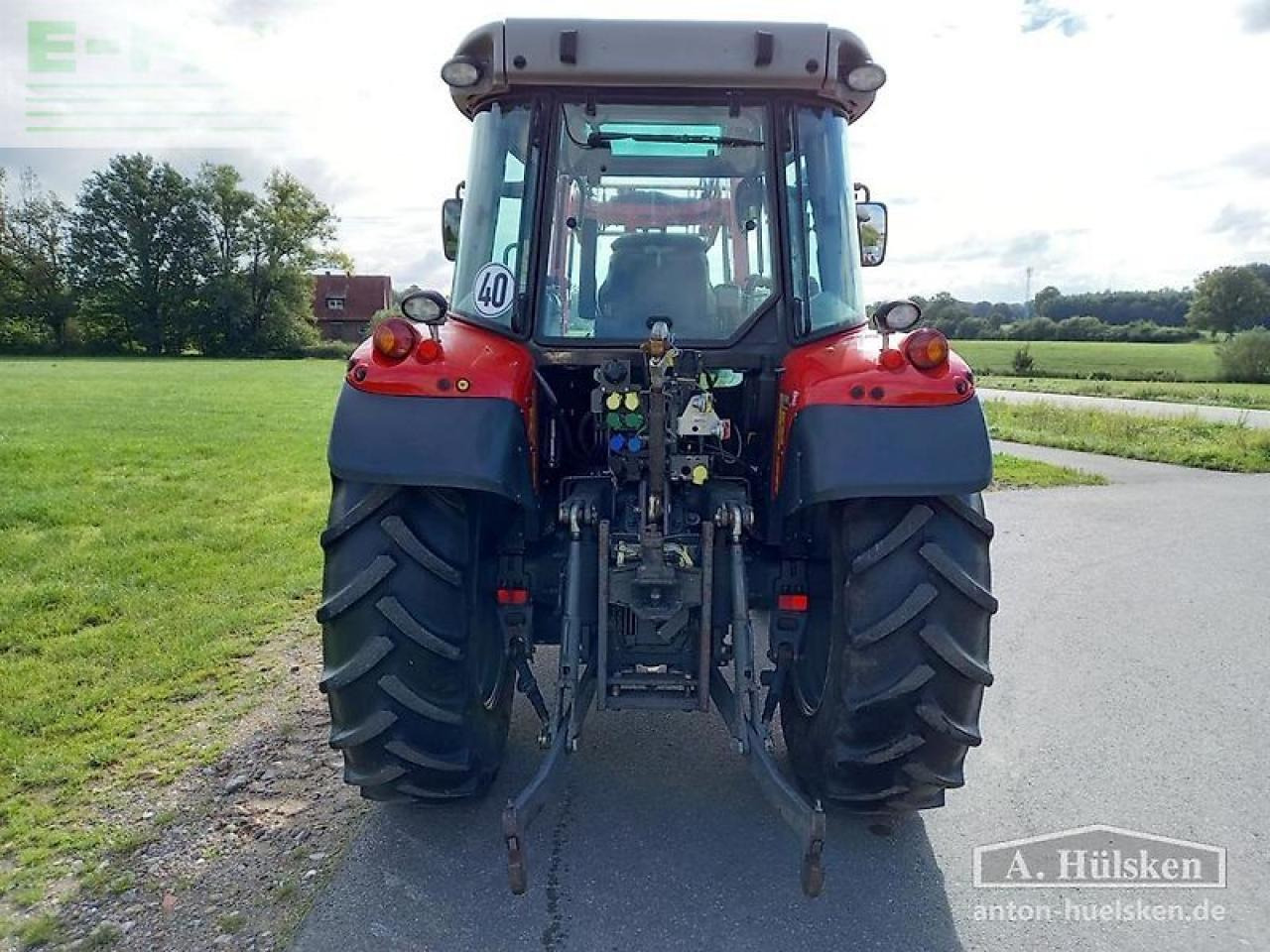 Tracteur agricole Massey Ferguson mf5611dyna4: photos 8