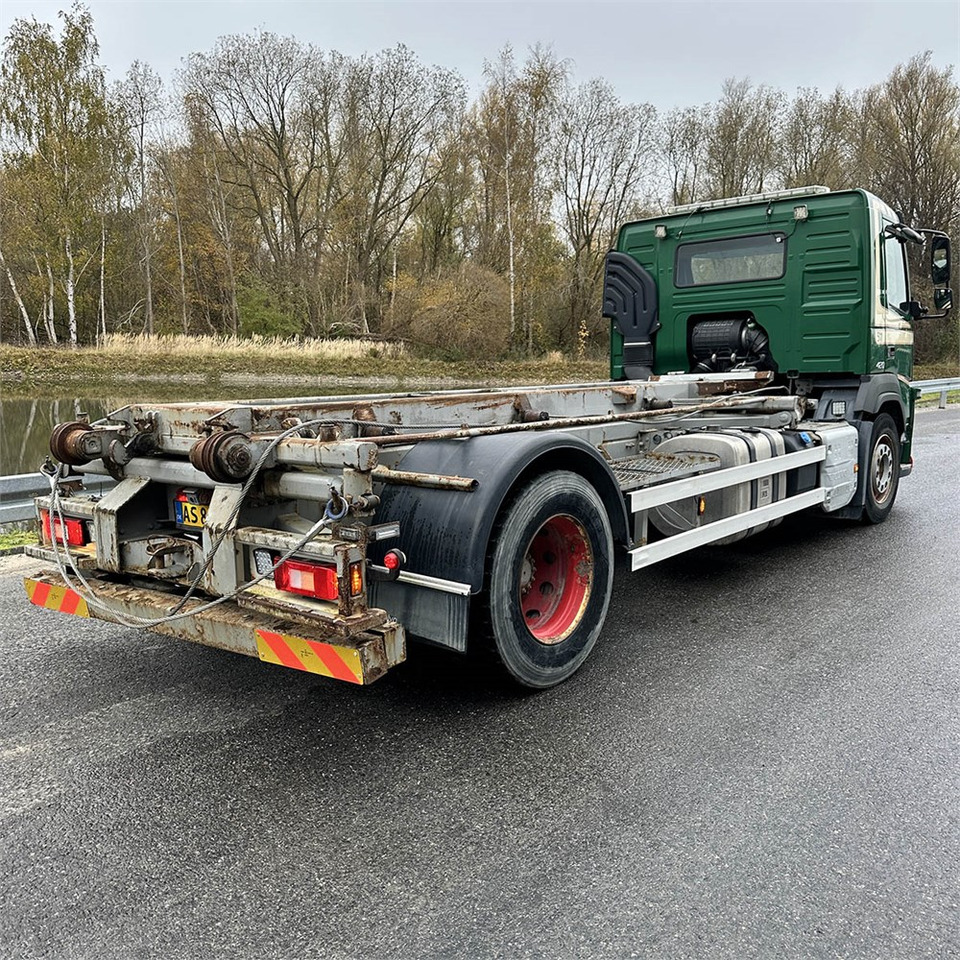 Camion - système de câble Volvo FM-330: photos 6