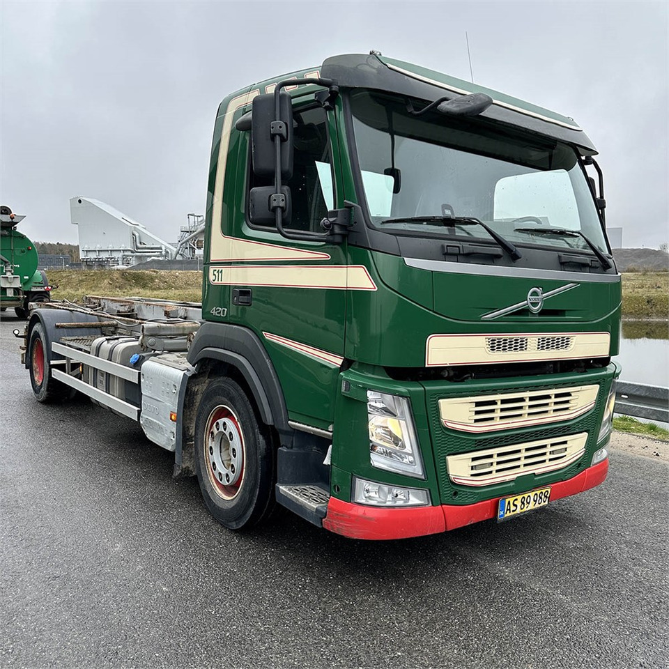 Camion - système de câble Volvo FM-330: photos 8