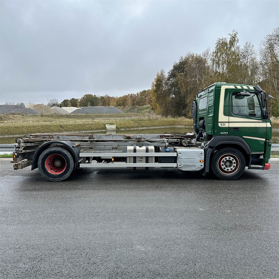 Camion - système de câble Volvo FM-330: photos 7